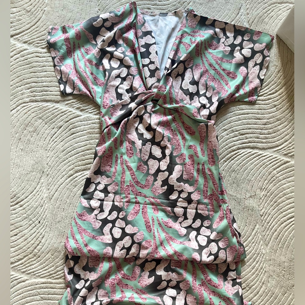 FREE W/ BUNDLE Patterned Sage Green Maxi Dress